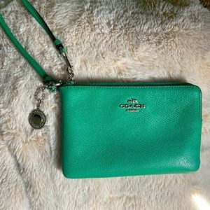 EUC Coach Green wristlet wallet with keychain